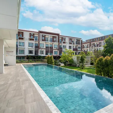 Latkrabangbishome Near Suvarnabhumi Airport ลาดกระบังบิซโฮม Bangkok Exterior photo